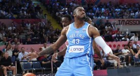 绿军尼克斯淘汰战：散打重组与名记热议，生死对决悬念迭起